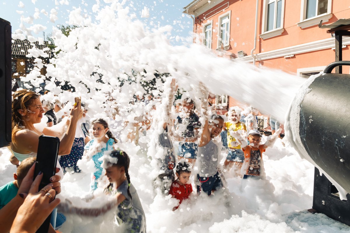 Пенная вечеринка на пляже