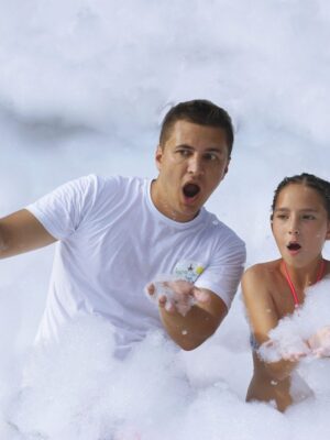 Пенная вечеринка на пляже